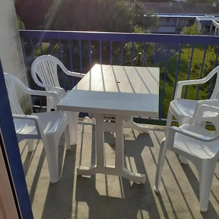 Les Aigues Marines Apartment *